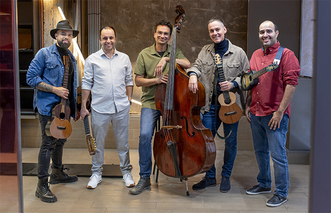 Timples y otras Pequeñas Guitarras del Mundo